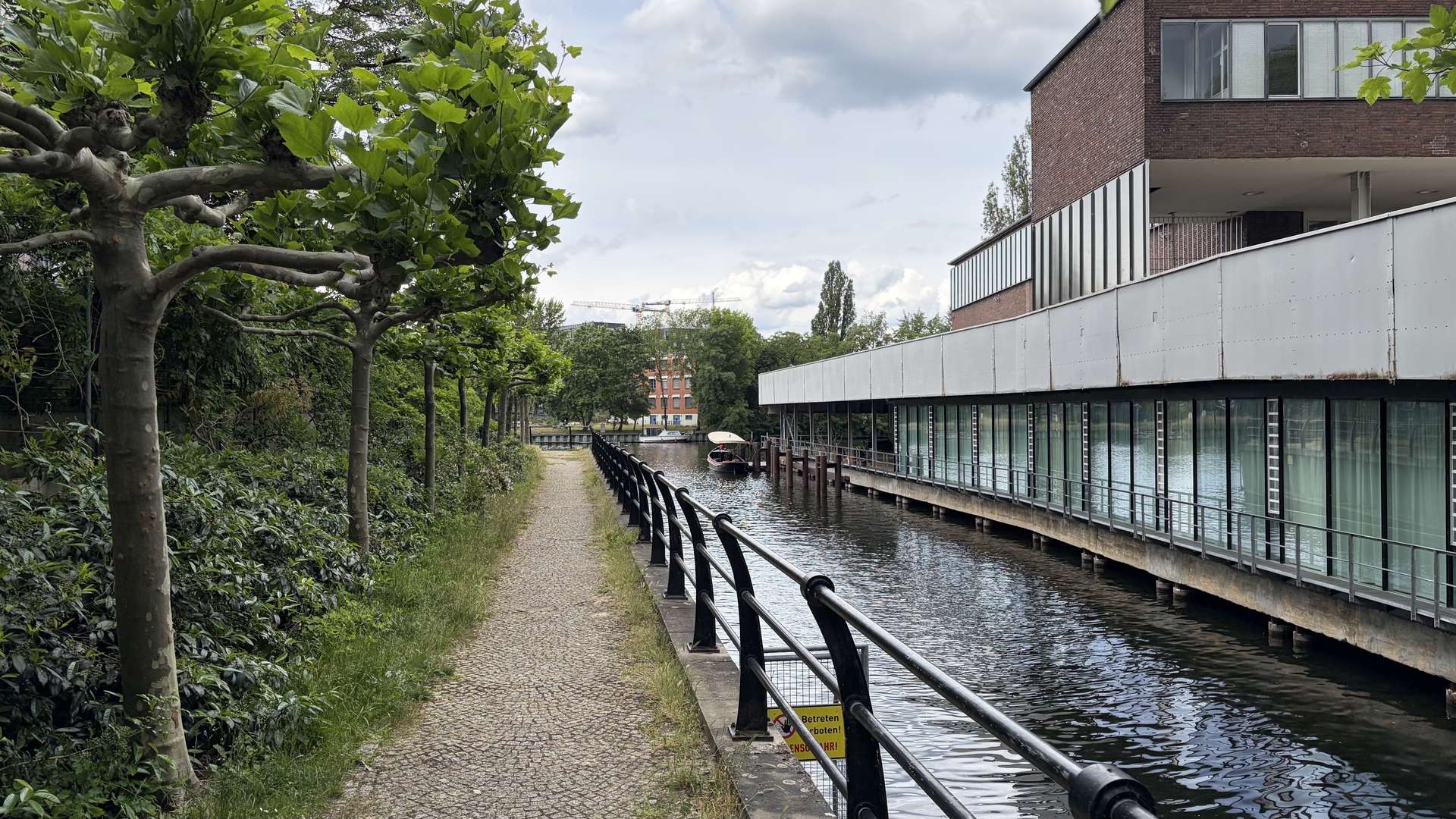 Moderne Wohnung in Charlottenburg: hell, repräsentativ und mit Wasserblick - Bild 2