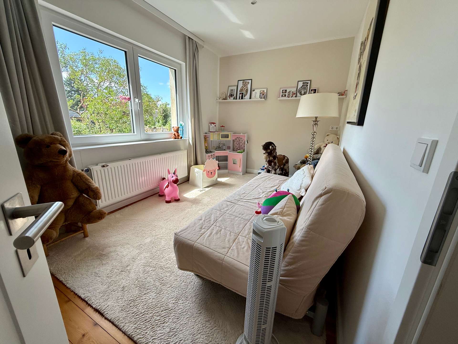 Exklusiv! Modernisiertes Zweifamilienhaus im Kaffeemühlenstil - Bild 12