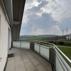 Die ideale Wohnung für das Paar: Lichtdurchflutete 3,5 Zimmerwohnung in ruhiger Lage von Darmsheim - Hauptansicht in Sindelfingen