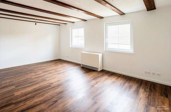 Außenansicht: „Einziehen und wohlfühlen – modern sanierte 3-Zimmer-Wohnung im Ortskern von Gechingen“ in Gechingen, 3 Zimmer, 83 m²