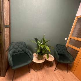 Helles Büro- oder Praxisfläche in zentraler Lage von Mühlacker - Eingangsbereich