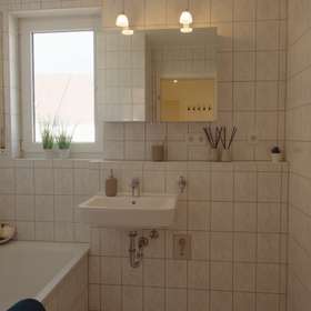 4-Zimmer-Wohnung · Filderstadt · 94 m² · 525.000 € kaufen - Badezimmer OG