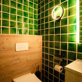 Luxuriöses Refugium: Einzigartige Villa auf 750qm mit indoor Pool in bevorzugter Lage von Ramstein - Gäste-WC