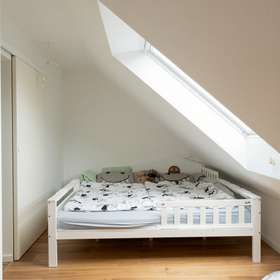5-Zimmer-Wohnung · Sindelfingen · 128 m² · 2.200 € Miete mieten - Kinderzimmer 