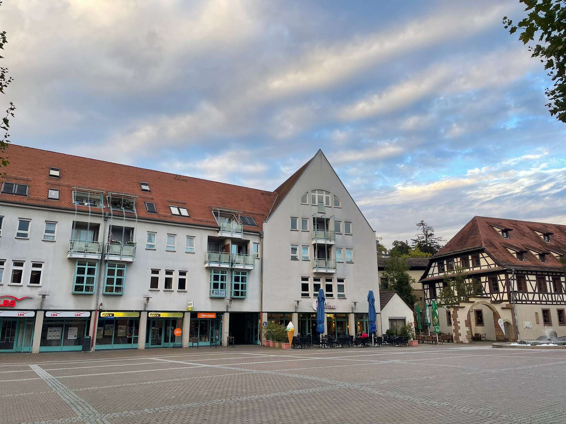 Hauptansicht: Helles Büro- oder Praxisfläche in zentraler Lage von Mühlacker in Mühlacker, 2 Zimmer