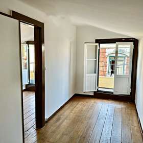 Über den Dächern Lissabons: 3-Zimmer-Wohnung mit Balkon in Lissabon-Santos - Bild 6