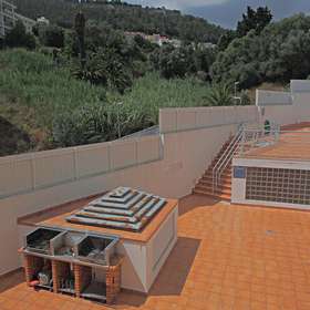 Sesimbra - Ihr Feriendomizil in Strandnähe mit seitlichem Meerblick - Barbecue Bereich