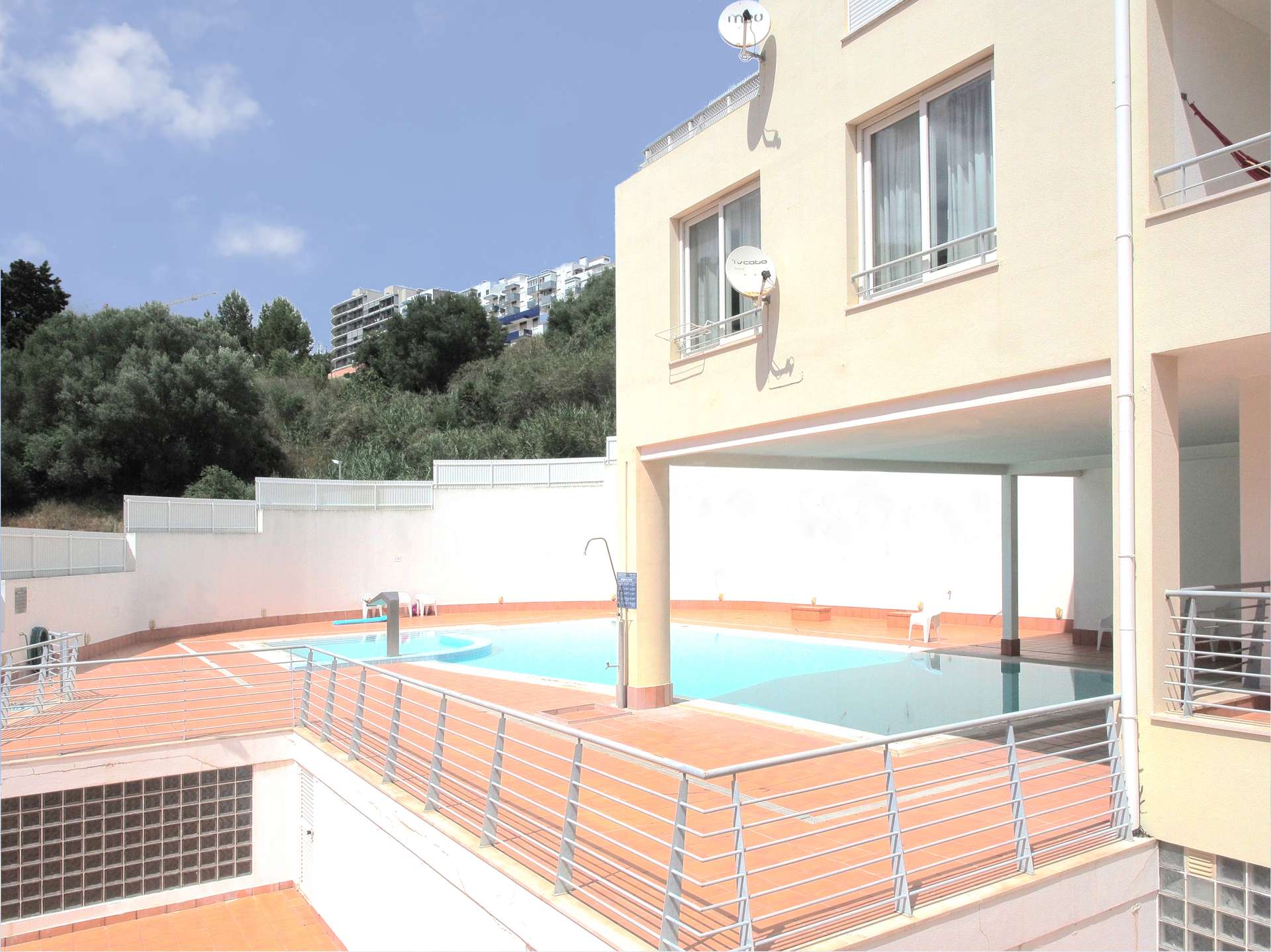 Sesimbra - Ihr Feriendomizil in Strandnähe mit seitlichem Meerblick