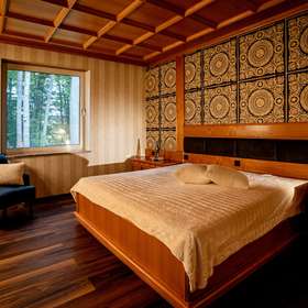 Luxuriöses Refugium: Einzigartige Villa auf 750qm mit indoor Pool in bevorzugter Lage von Ramstein - Master-Schlafzimmer