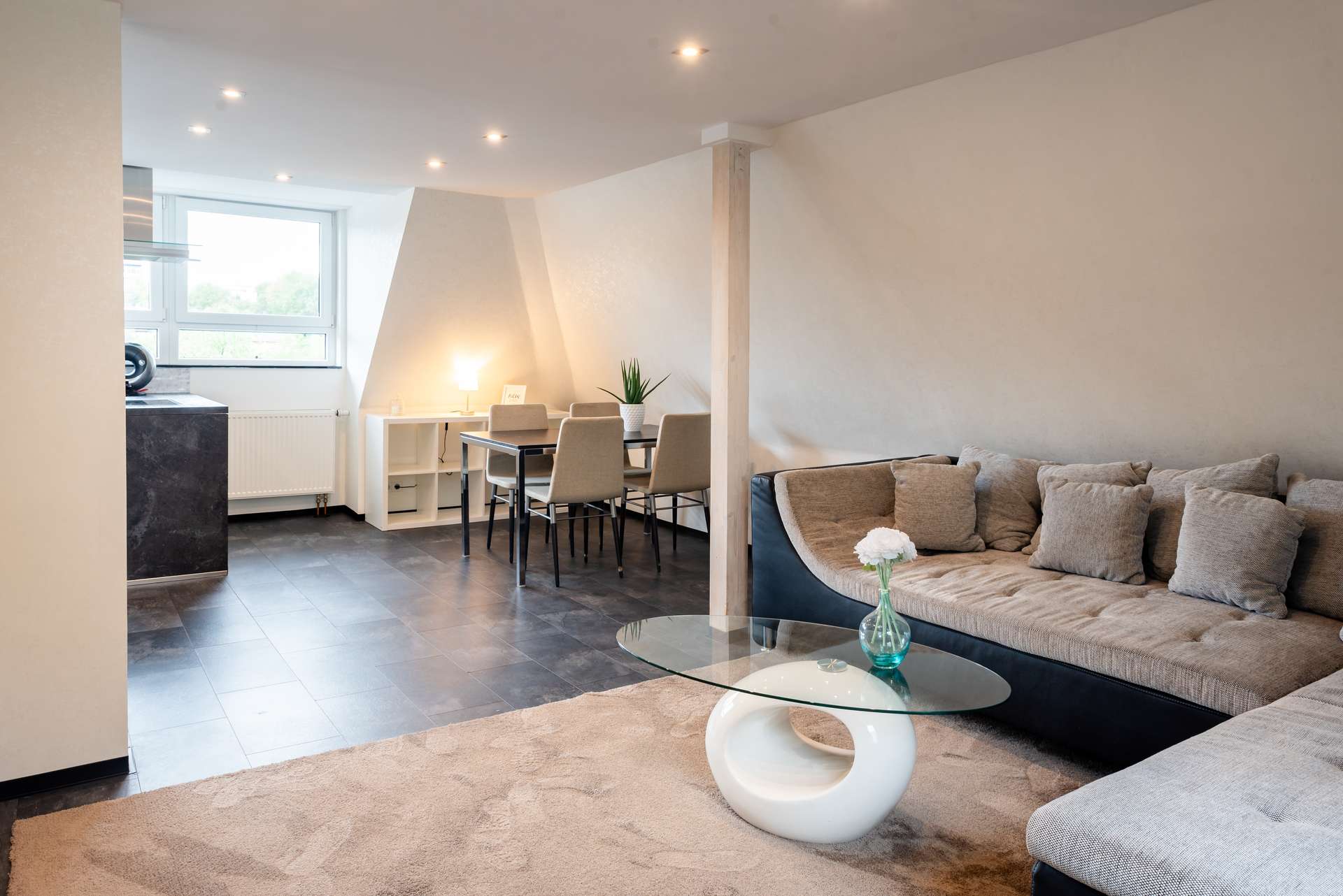 Hauptansicht: 2.5-Zimmer-Wohnung · Leonberg · 63 m² · 241.000 € kaufen in Leonberg, 2.5 Zimmer, 63 m²