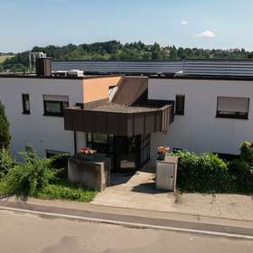 Attraktive 4-Zimmerwohnung mit großem Balkon und Garten in einer bevorzugten Lage von Holzgerlingen - Das Haus