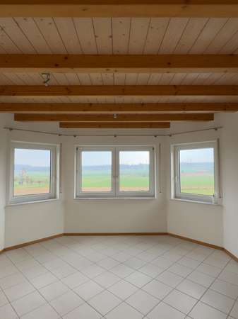 Außenansicht: Die ideale Wohnung für das Paar: Lichtdurchflutete 3,5 Zimmerwohnung in ruhiger Lage von Darmsheim in Sindelfingen, 3.5 Zimmer, 87 m²