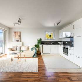 Lichtdurchflutete und gut gelegene 3-Zimmer-Wohnung mit Südbalkon in Sindelfingen - Bild 2