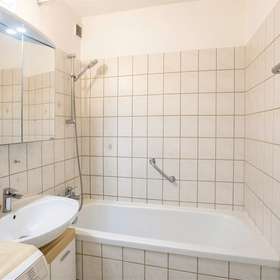 4-Zimmer-Wohnung · Sindelfingen · 86 m² · 320.000 € kaufen - Badezimmer 