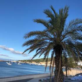 Sesimbra - A sua casa de férias perto da praia com vista lateral para o mar - Bild 1