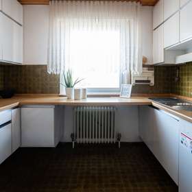 Charmantes Einfamilienhaus mit großem Garten und Ausbaupotenzial in Deizisau-Esslingen - Küche