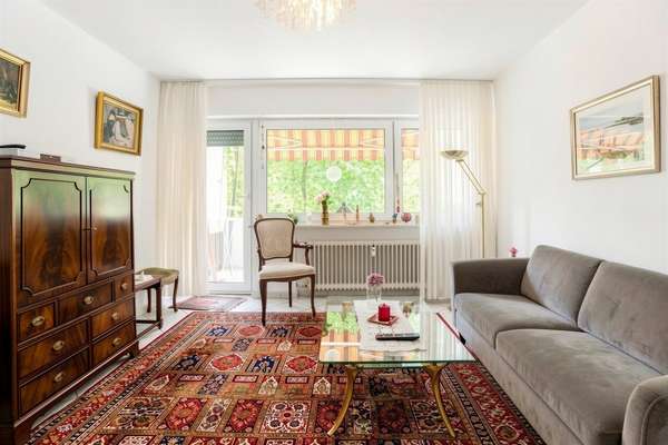 Außenansicht: Familienfreundliche 4-Zimmerwohnung: Ihr neues Zuhause in Sindelfingen-Spitzholz! in Sindelfingen, 4 Zimmer, 86 m²