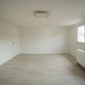 6-Zimmer-Wohnung · Gechingen · 161 m² · 1.690 € Miete mieten - 2.OG Wohnzimmer