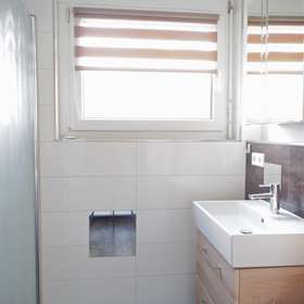 Helle, familienfreundliche Wohnung mit zwei TG-Stellplätzen in ruhiger Lage von Böblingen-Dagersheim - Gästebadezimmer