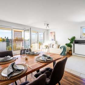 Lichtdurchflutete und gut gelegene 3-Zimmer-Wohnung mit Südbalkon in Sindelfingen - Bild 1