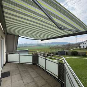 Die ideale Wohnung für das Paar: Lichtdurchflutete 3,5 Zimmerwohnung in ruhiger Lage von Darmsheim - Balkon 