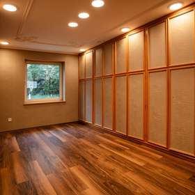 Luxuriöses Refugium: Einzigartige Villa auf 750qm mit indoor Pool in bevorzugter Lage von Ramstein - Ankleide