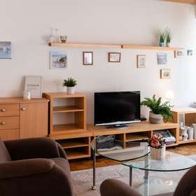 Charmantes Einfamilienhaus mit großem Garten und Ausbaupotenzial in Deizisau-Esslingen - Wohnbereich