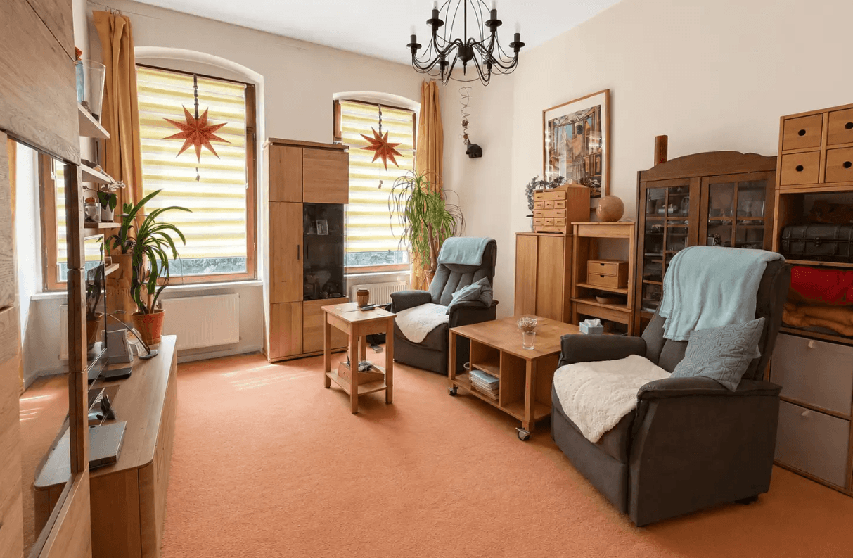 Gesamter Seitenflügel - Ideales Investmentpaket - 5 Wohnungen. Moabit.