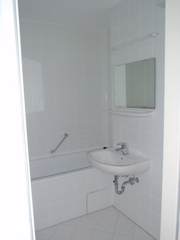 Renovierte Balkonwohnung mit schönem Weitblick - Foto 1
