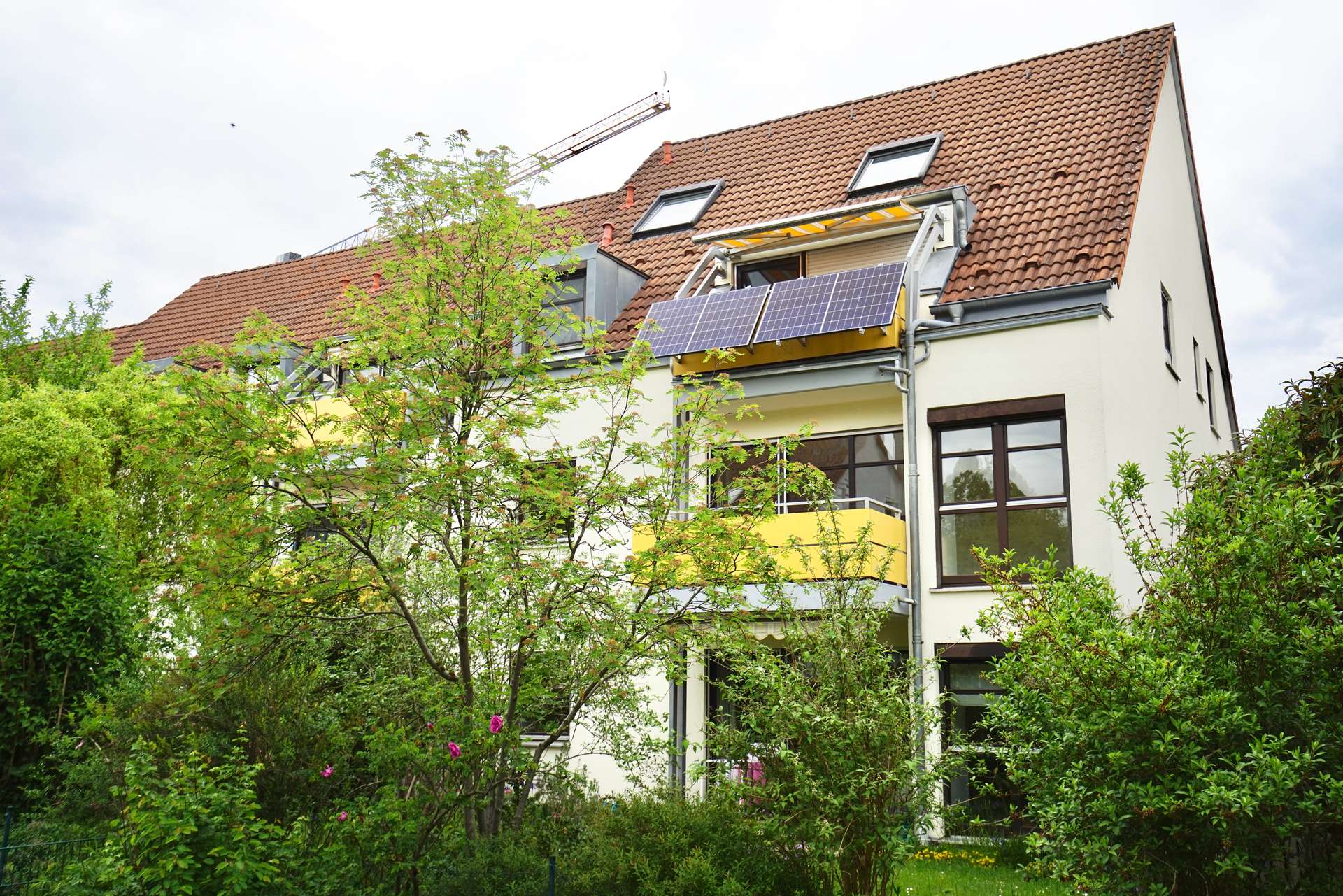 … in grüner Umgebung in LAH