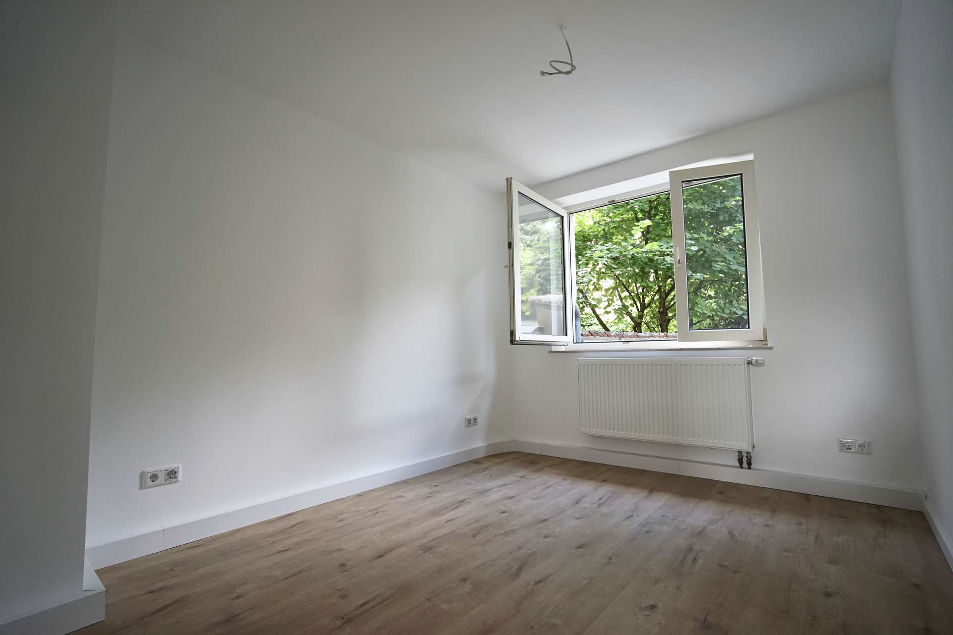 ruhiges Schlafen mit Blick auf Grün 