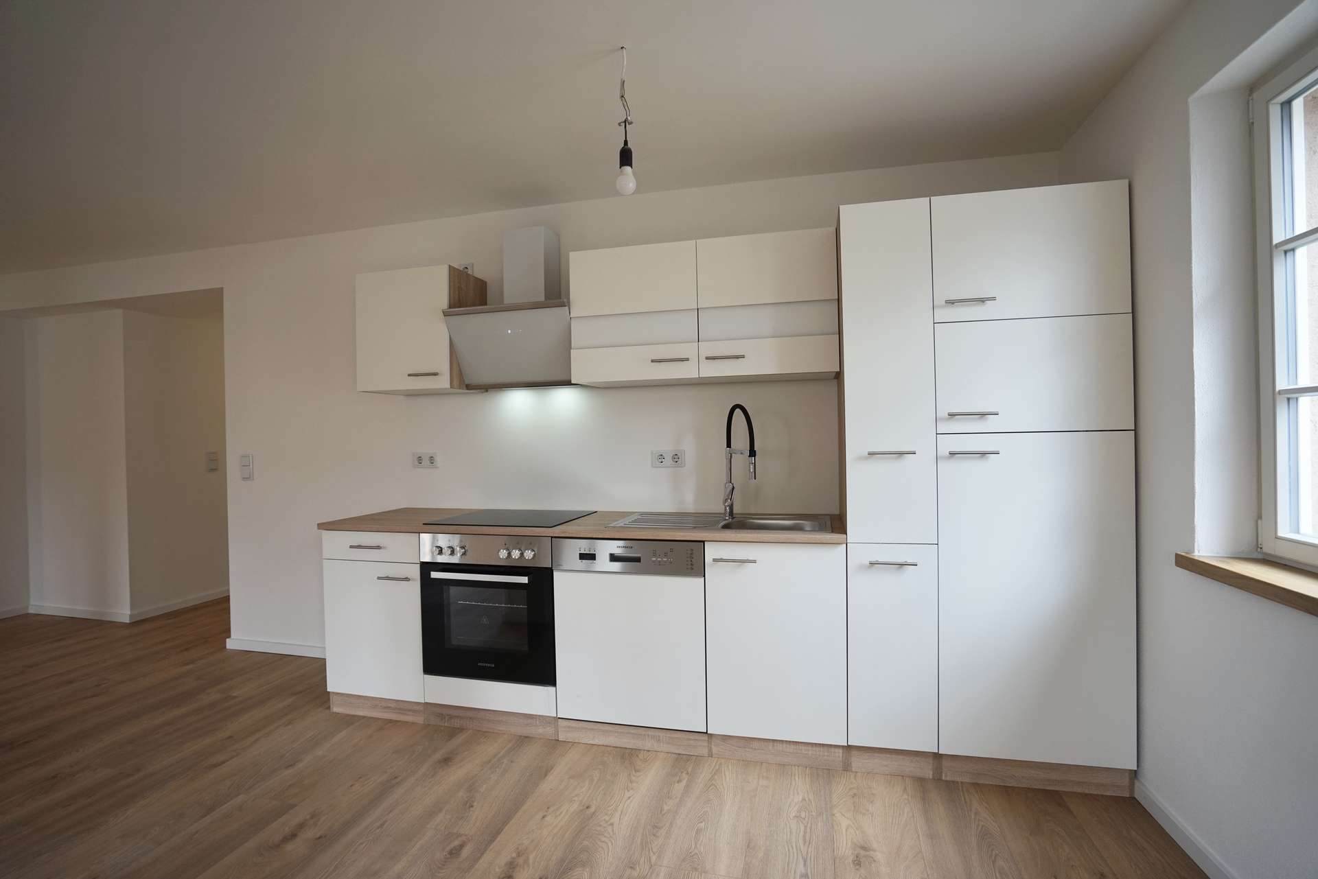 Hochwertige Küchenzeile mit Stil 