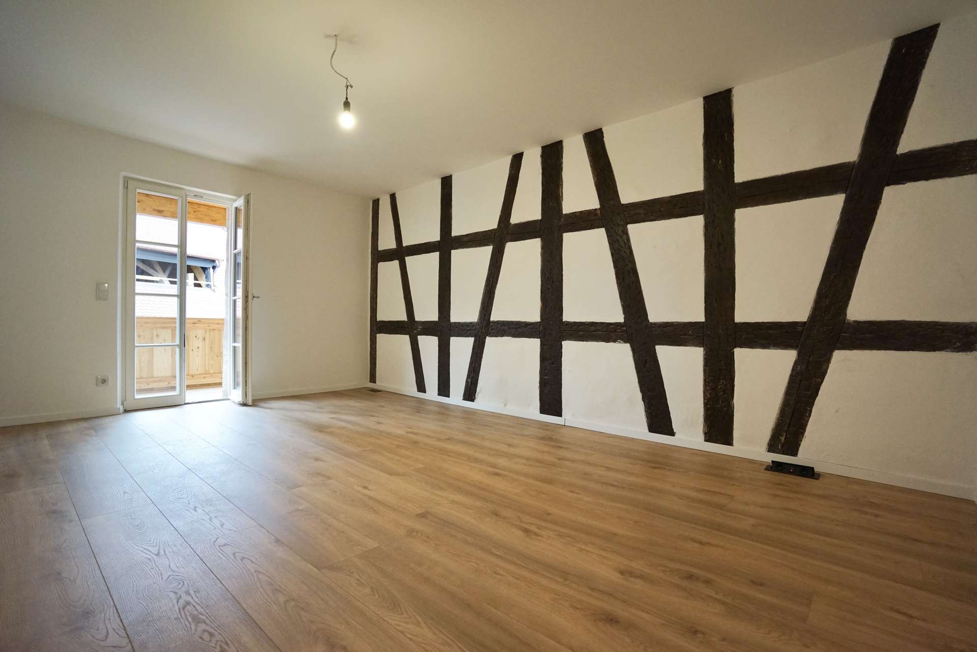 Elternschlafzimmer mit Balkonzugang