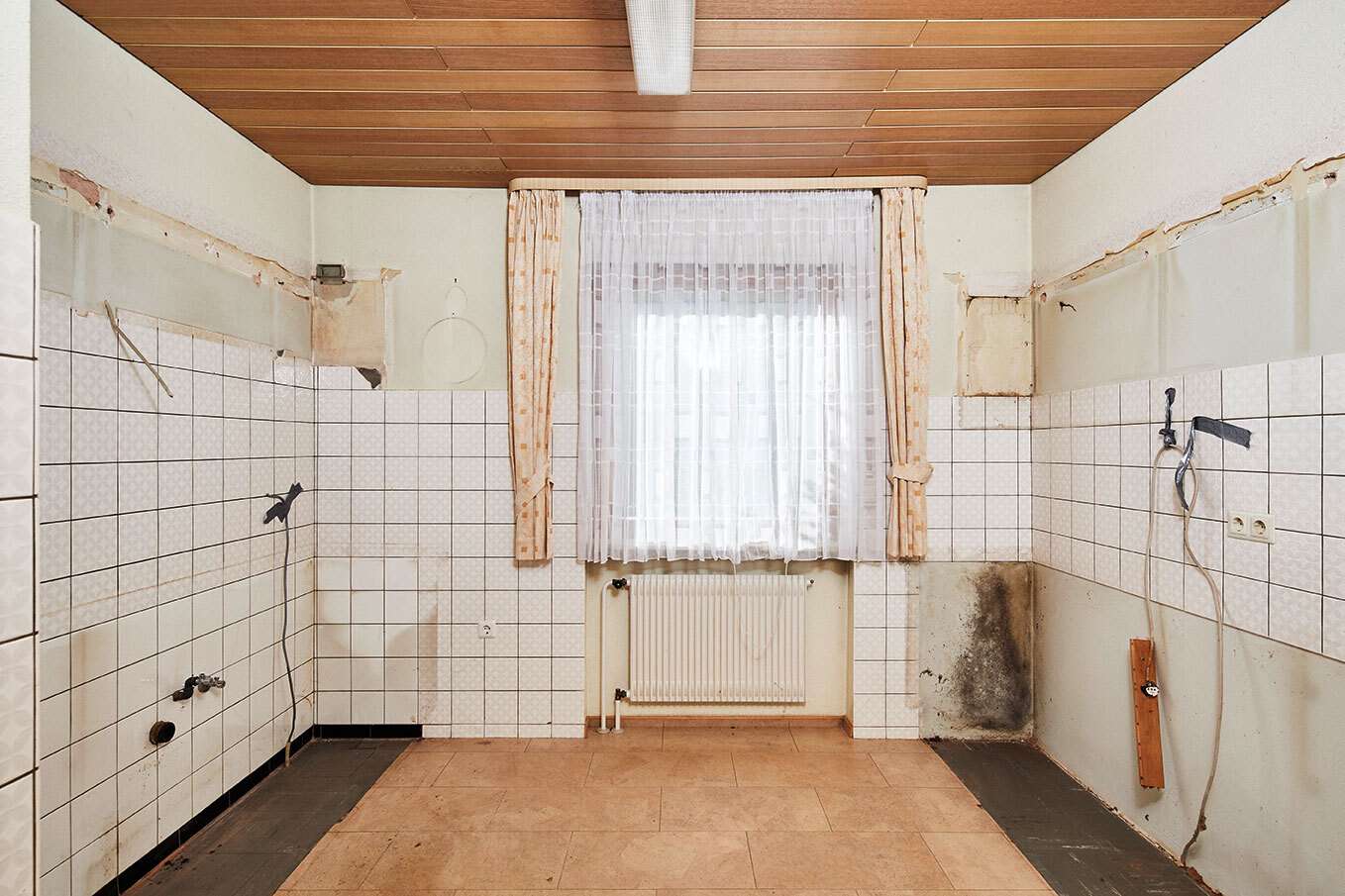 Küche mit Potential zur Gestaltung ;) 