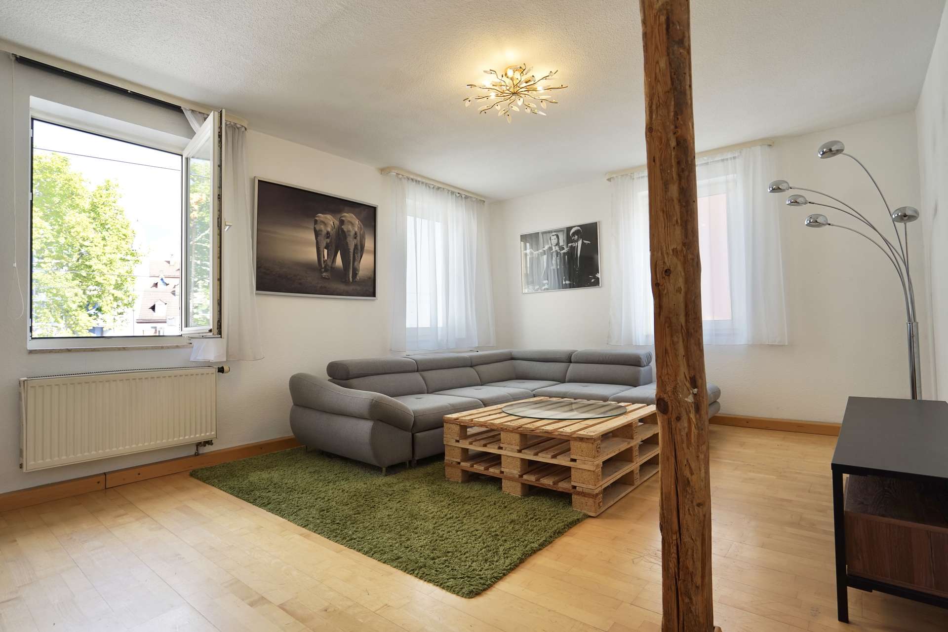 Möbliertes Apartment direkt zum Einziehen! 