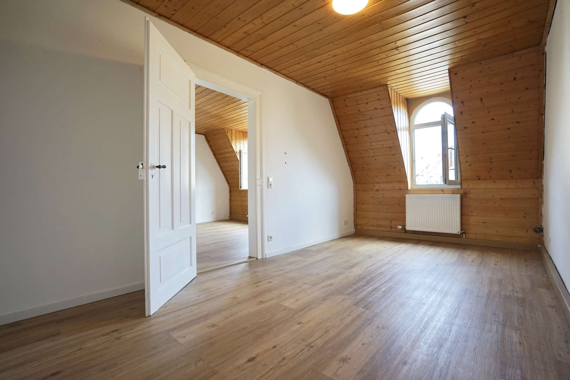 Schlafen von Wohnzimmer erreichbar