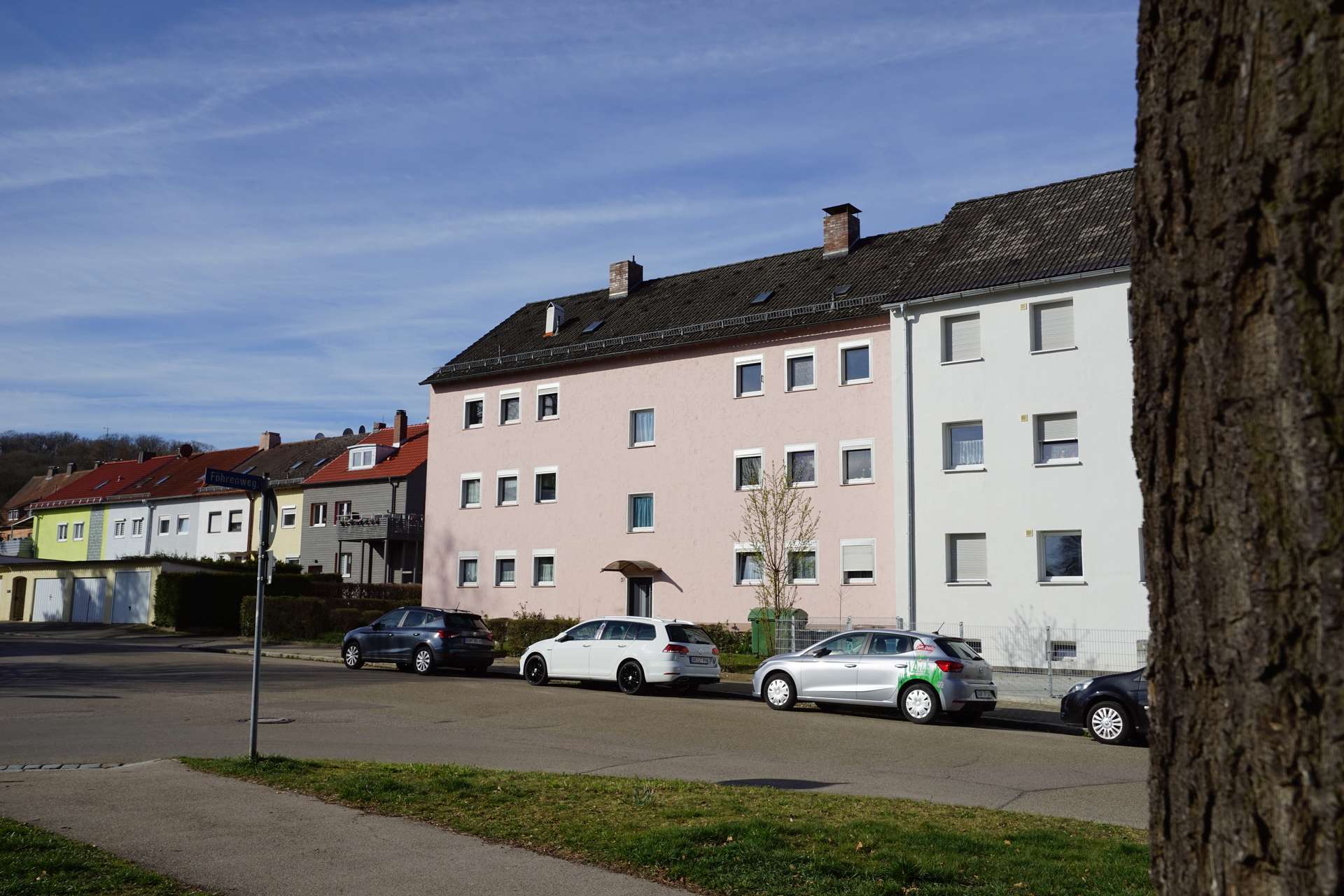 gepflegte Außenanlage