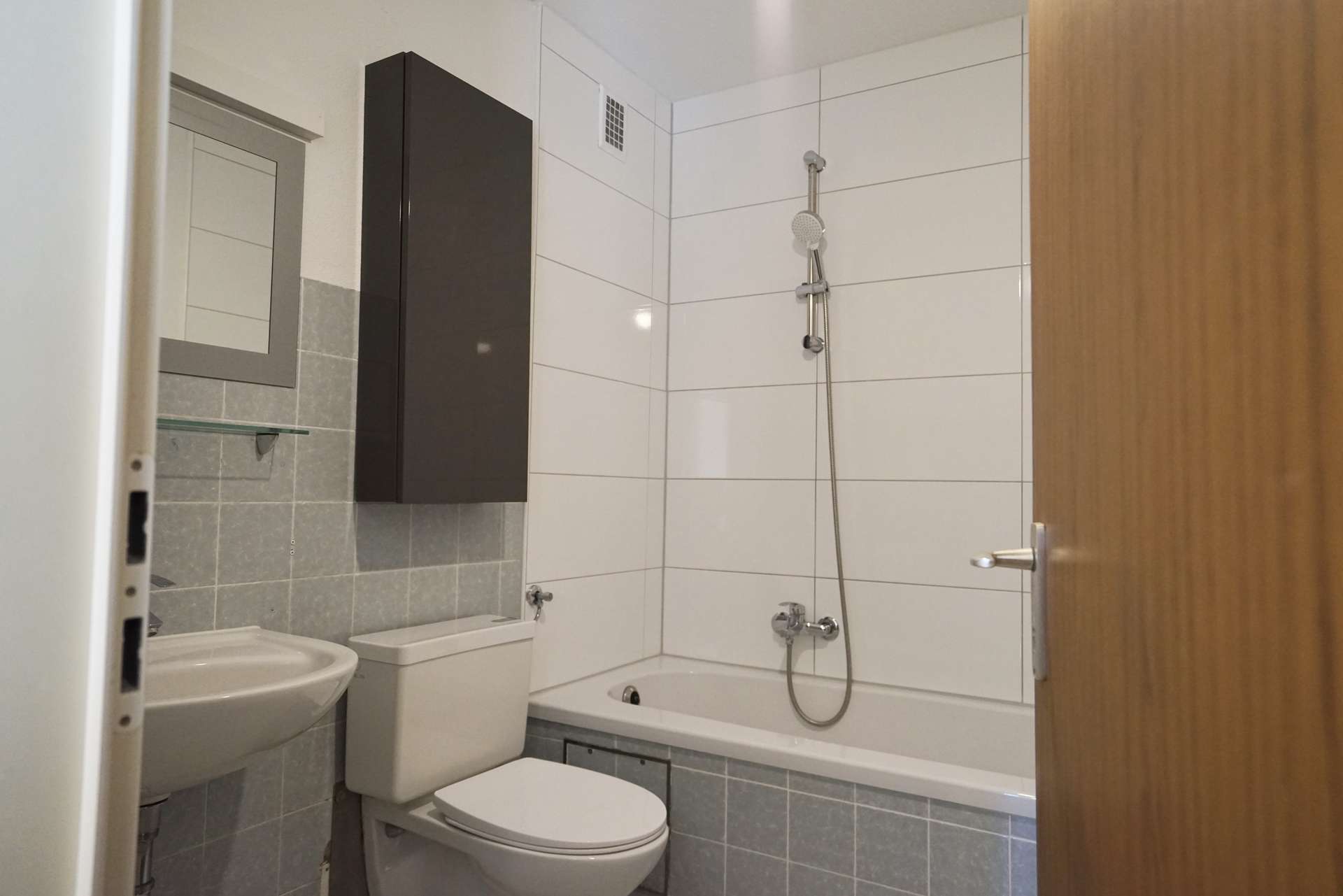 Bad renoviert - neues WC folgt