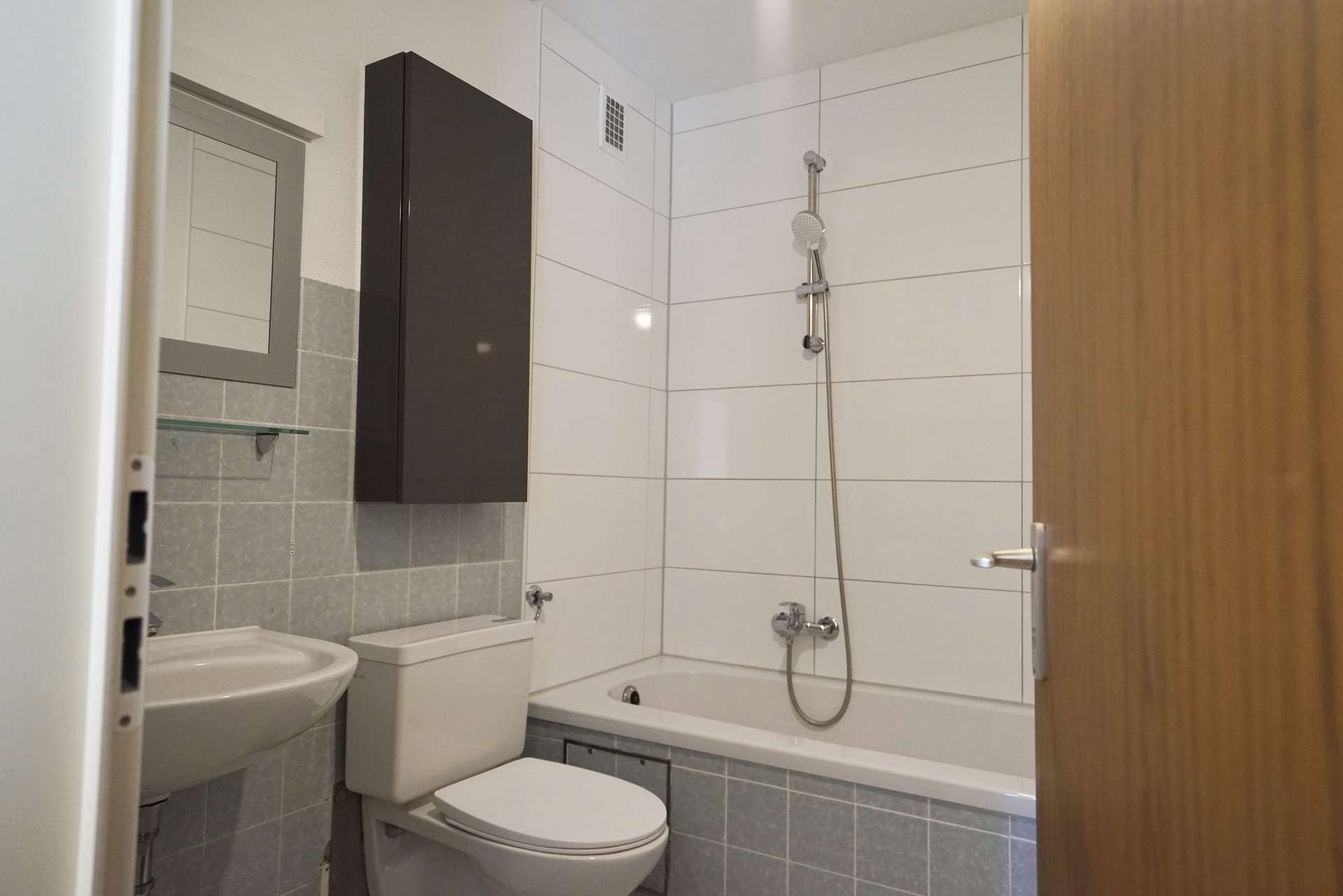 Bad renoviert - neues WC folgt