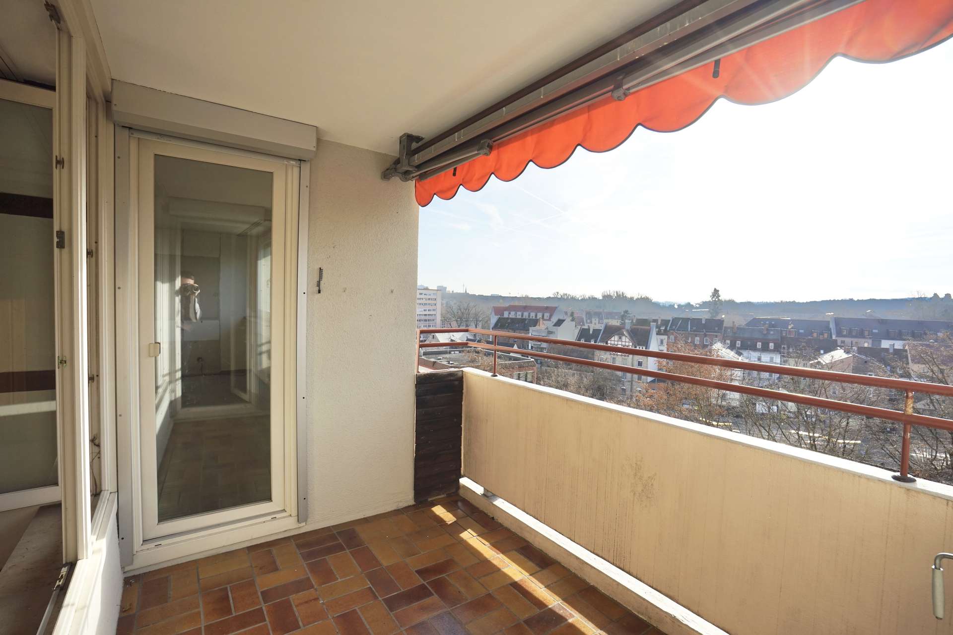 sonnige Süd Loggia mit Fernblick - 6. Etage