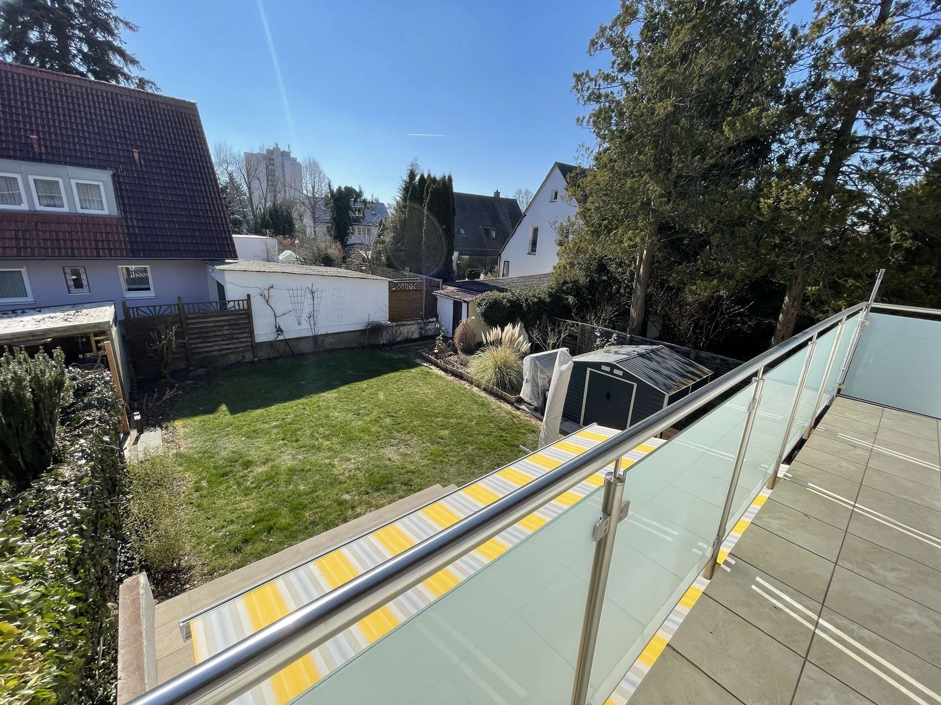 ... mit Garten, Terrasse, Balkon uvm. 