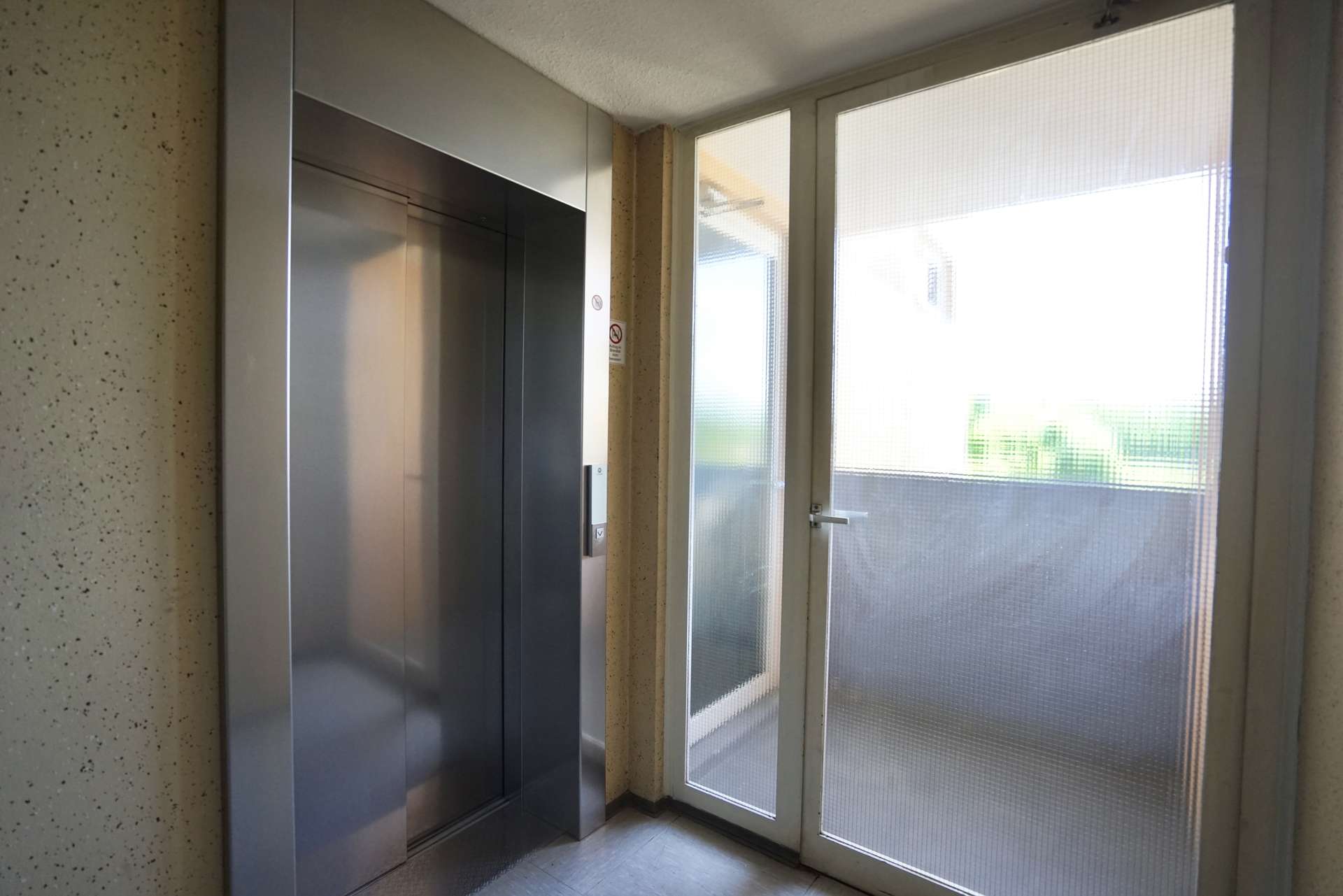 Wohnanlage mit Aufzug