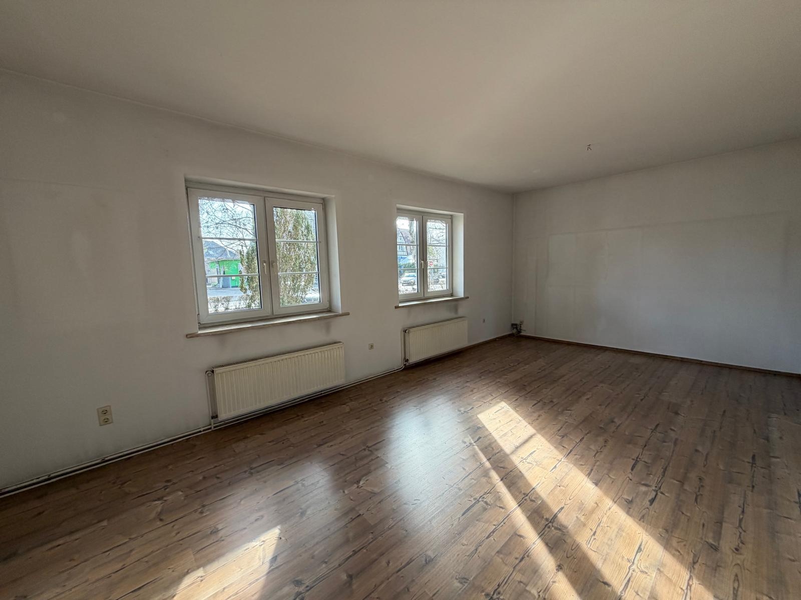 Kleinmachnow: renovierungsbedürftiges Siedlungshaus auf großem Grundstück 615 m² – Bild 3