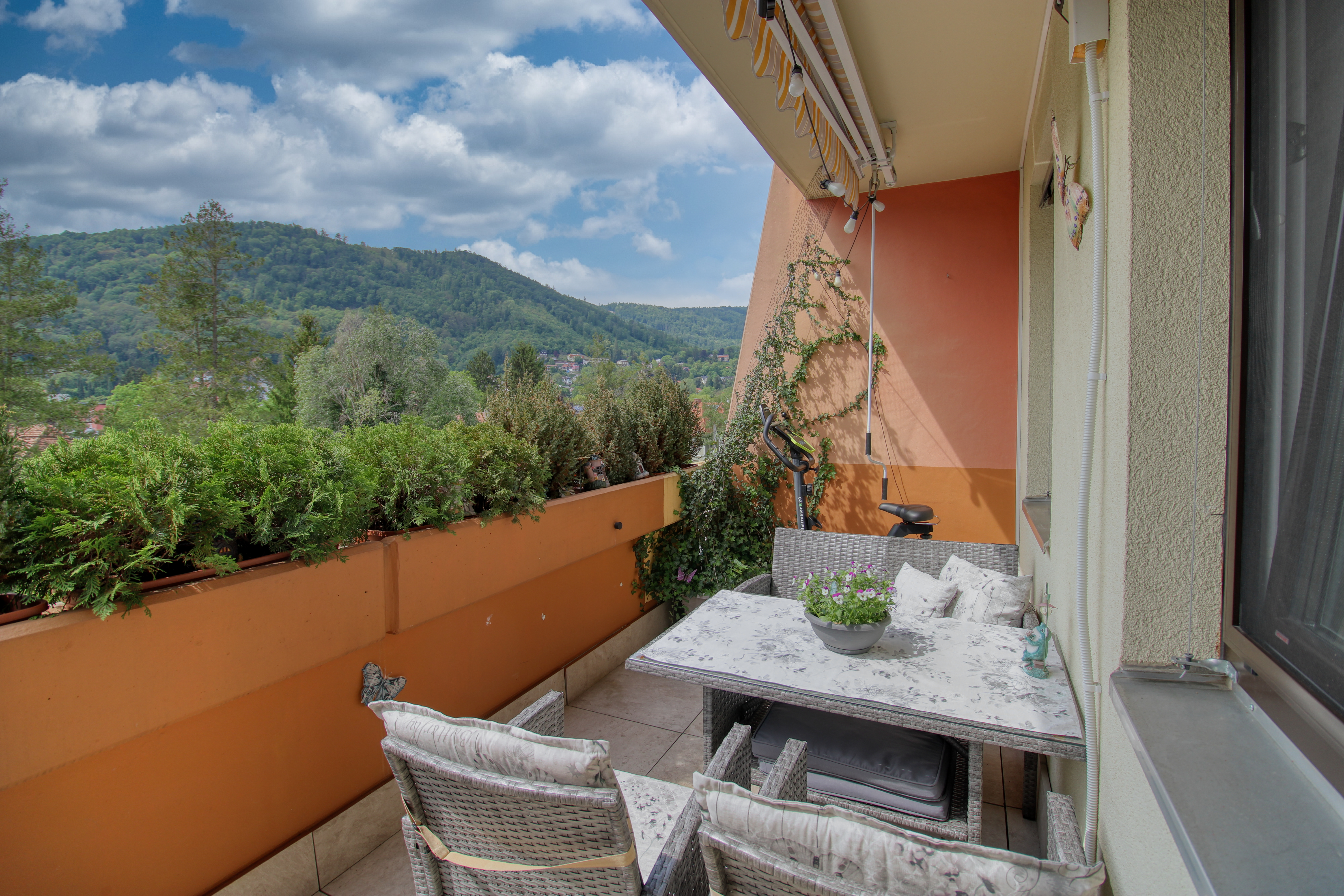 *Eggenberg* 3-Zimmer Wohnung mit Süd-West Loggia und TG-Platz *Eggenberg* 3-Zimmer Wohnung mit Süd-West Loggia und TG-Platz