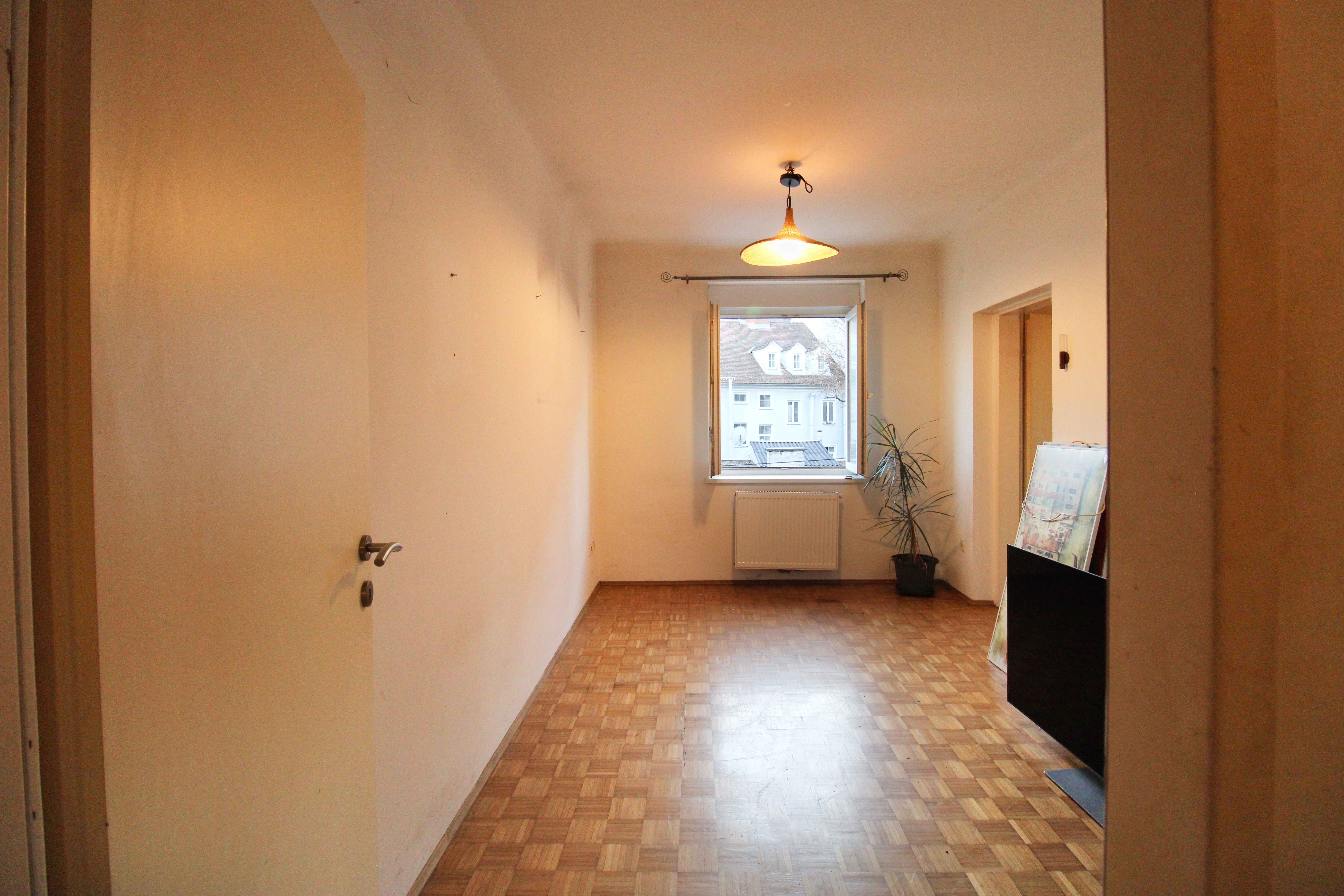 Sanierungsbedürftiges Schmuckstück in zentraler Lage Sanierungsbedürftiges Schmuckstück in zentraler Lage