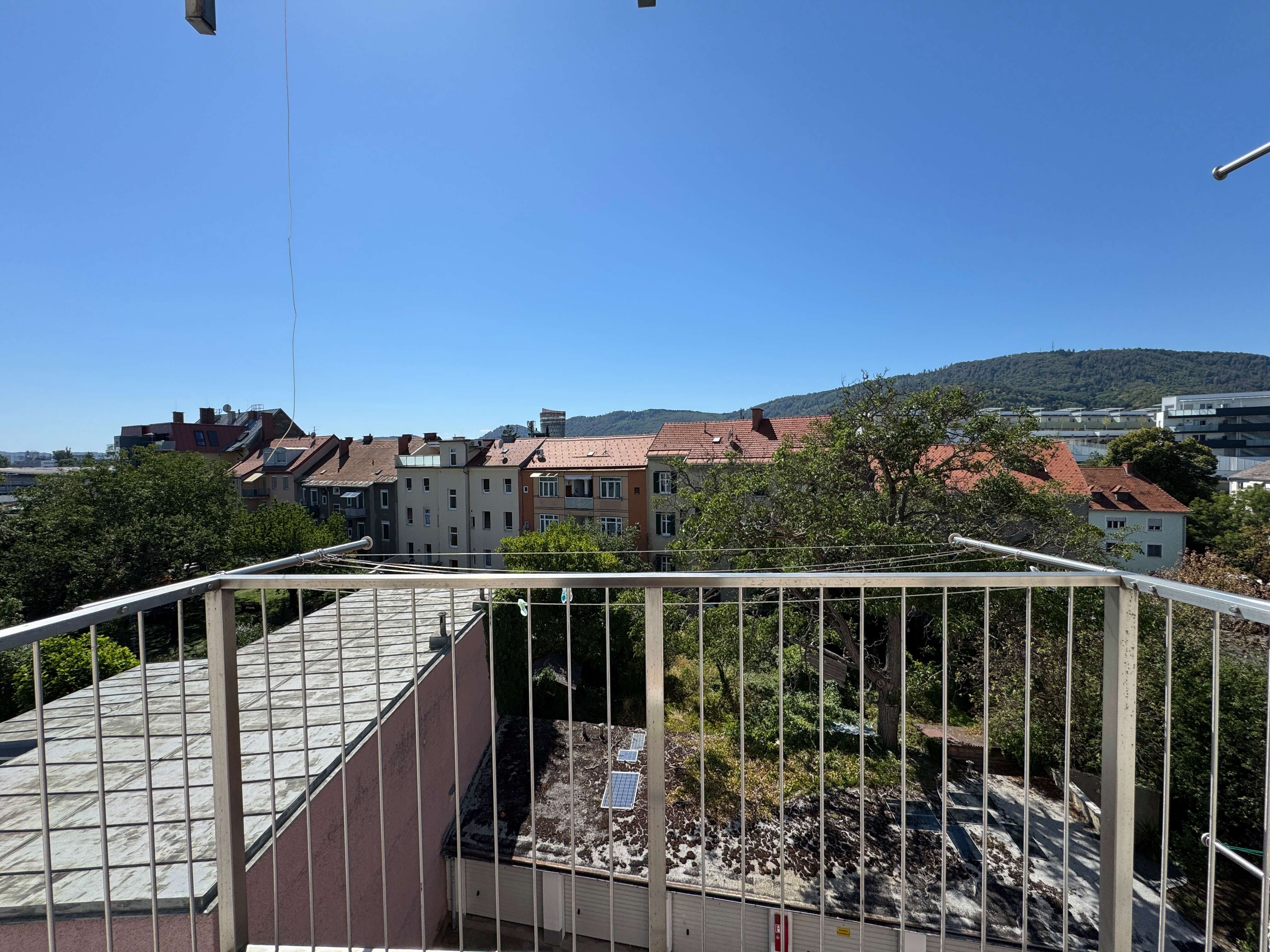 LEND: Helle 3-Zimmer Wohnung mit Ausblick auf den Plabutsch *Familienwohnung* LEND: Helle 3-Zimmer Wohnung mit Ausblick auf den Plabutsch *Familienwohnung*