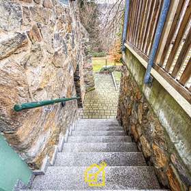 Treppe zum UG und Garten