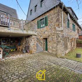 Terrasse Seitenansicht Haus