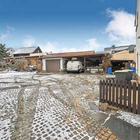 Einfahrt Grundstück 