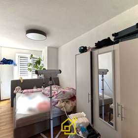 Schlafzimmer 1.OG links